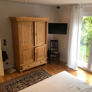 https://zimmer-room-trogir-kastela-split.hotels-in-trogir.com