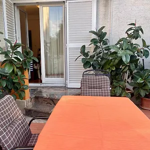 ana-guest-house.hotelinzadar.com/