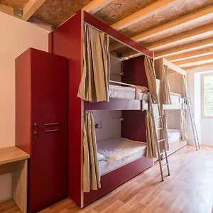 hostel-antique.pula-hotels.org/